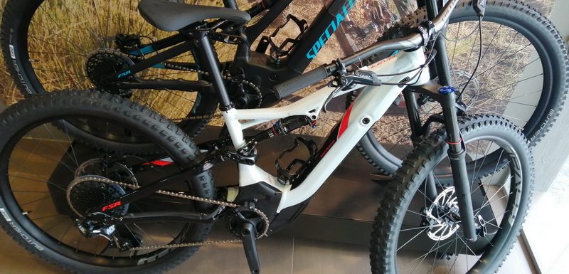 ebike specialized 28