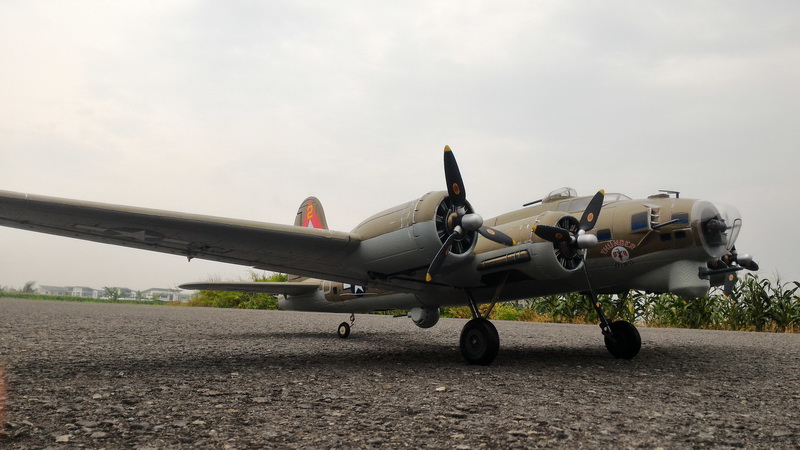 b17 freewing hk 10