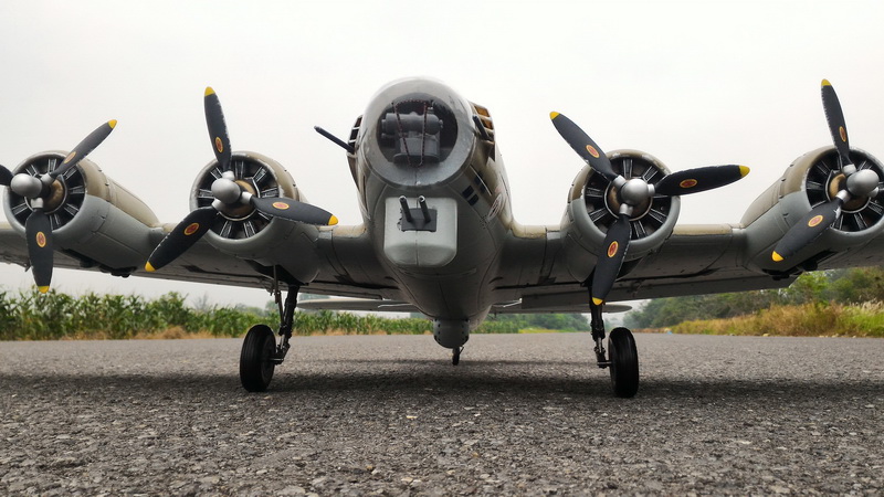 b17 freewing hk 17