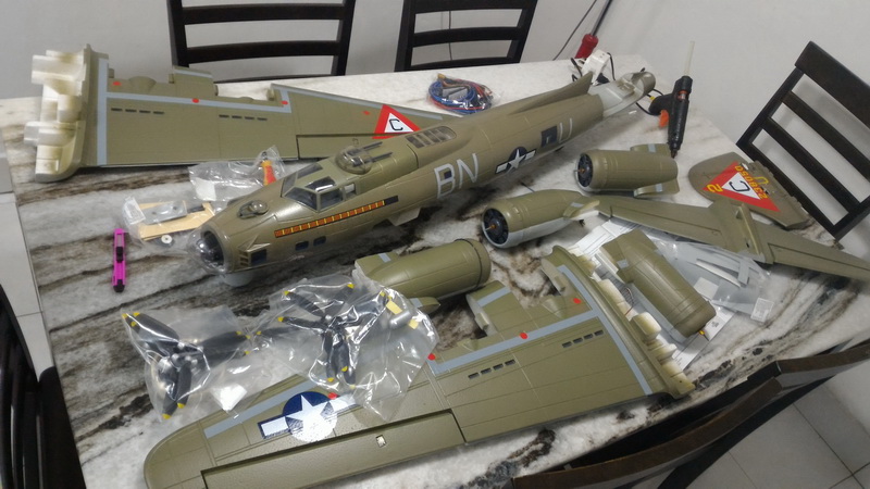 Model Review: FREEWING / HOBBY KING - B-17 Flying Fortress 1600mm ...